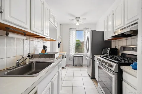 $244,999 | 472 Gramatan Avenue, Unit CC3 BUILDING 6, Mount Vernon, NY 10552