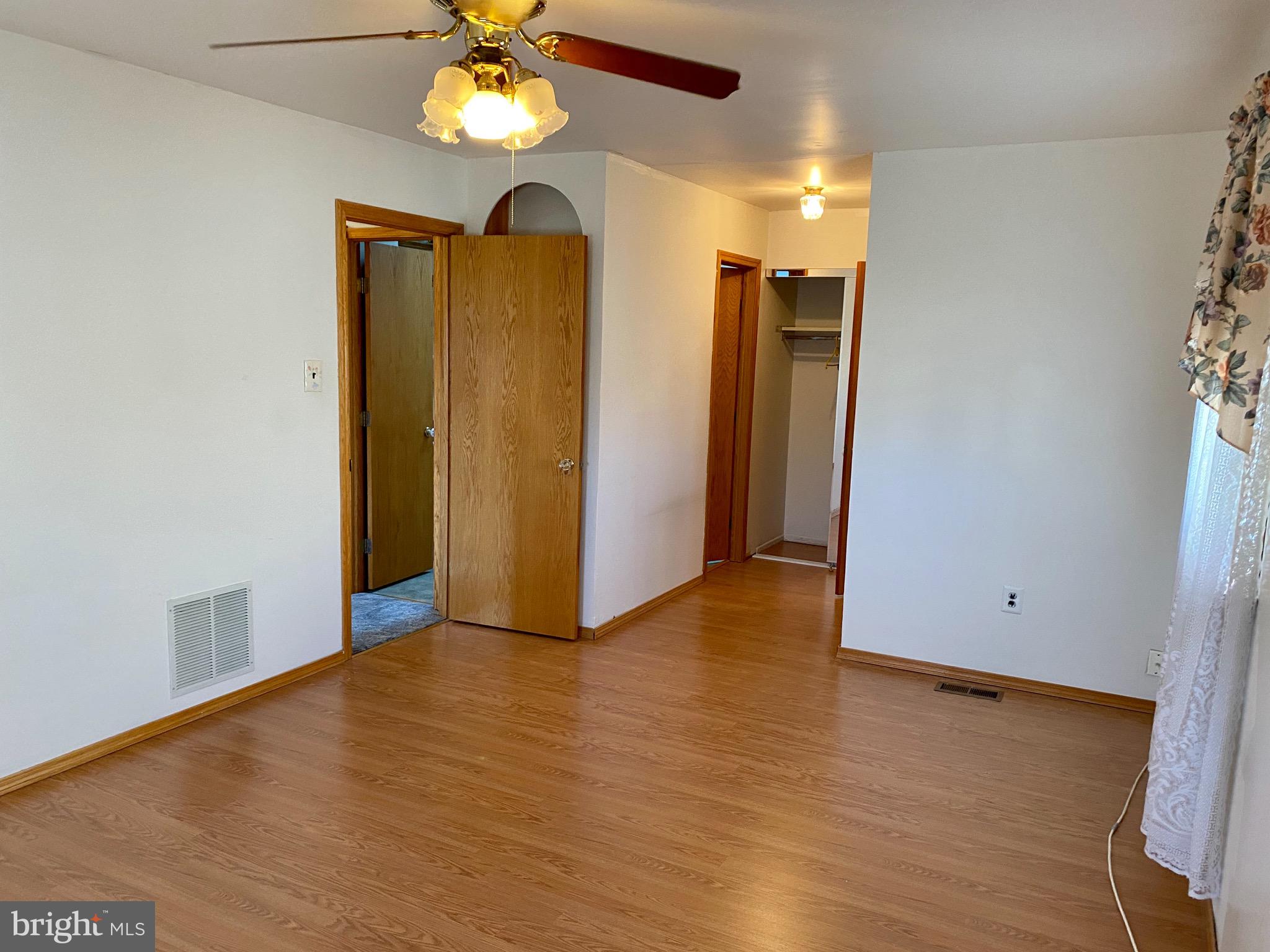 9 Plumstead Road Sewell, NJ 08080 - Photo 33 of 45 master