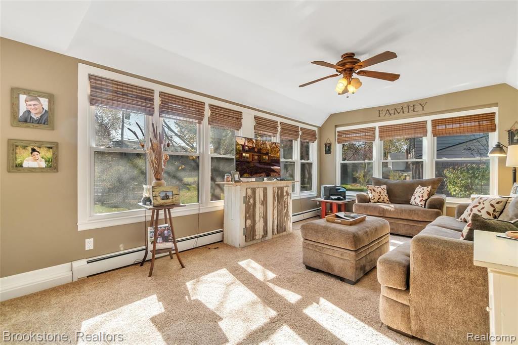 811 Croydon Road Rochester Hills, MI 48309 - Photo 15 of 47