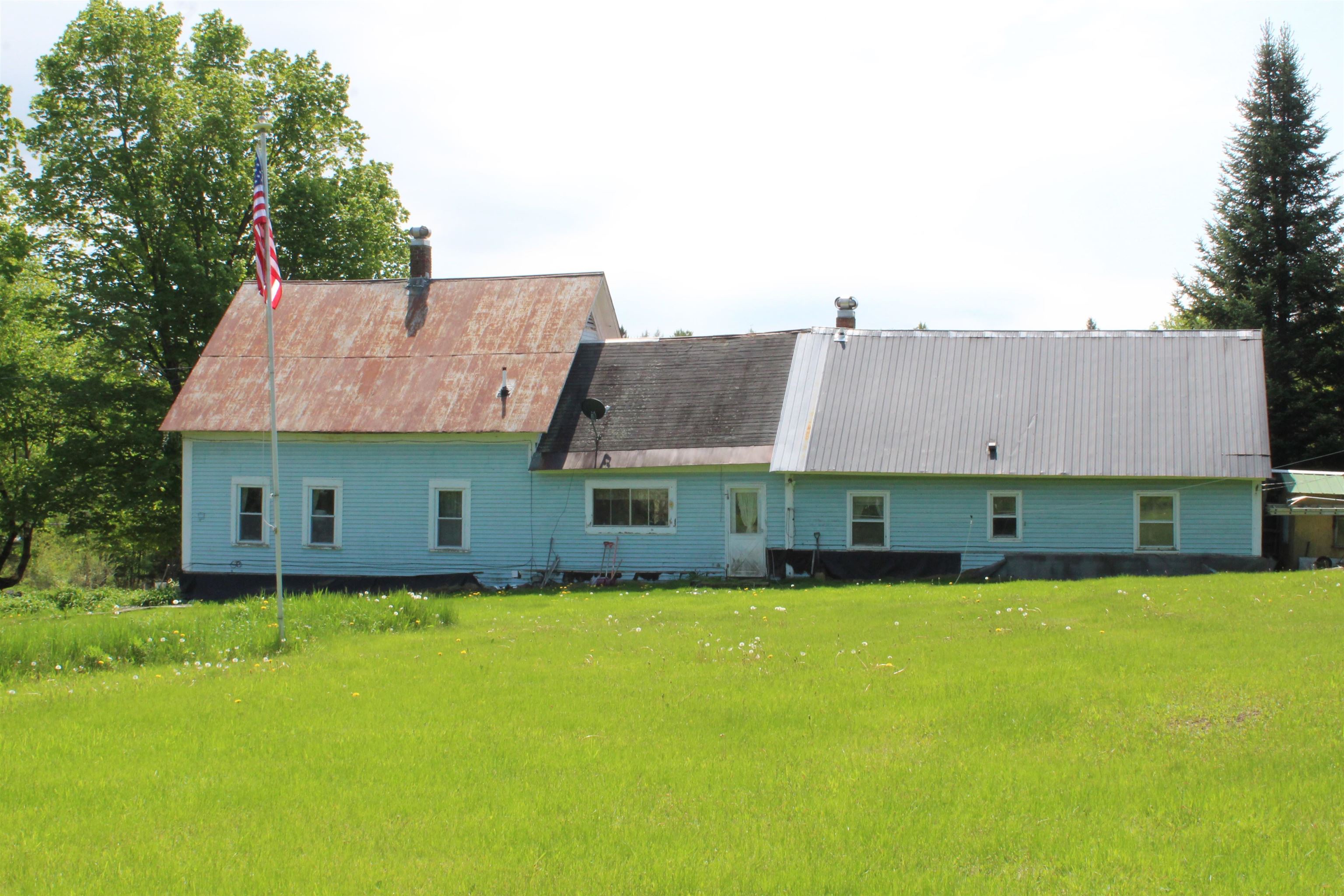 285 Portland Street Lancaster, NH 03584 - Photo 5 of 42