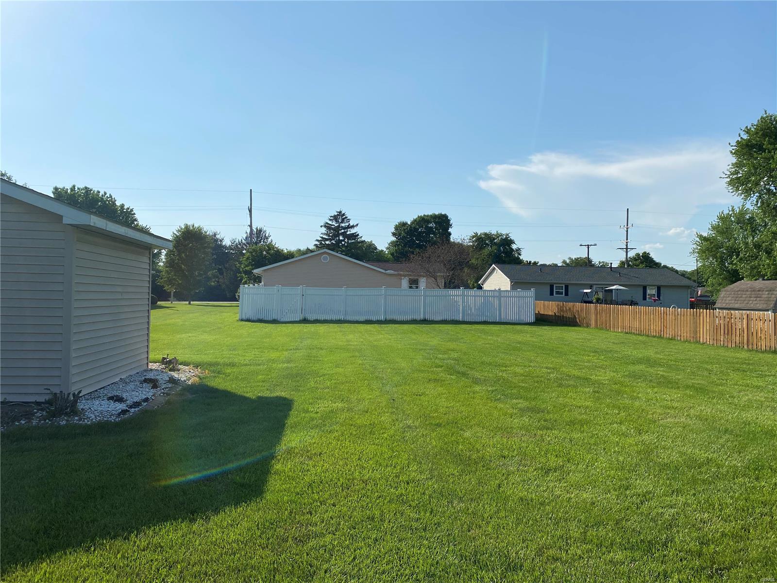 310 Old US Rte 66 Hamel, IL 62046 - Photo 5 of 61 Gallery Image 5