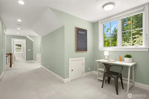 $3,150,000 | 2720 105th Avenue Southeast, Bellevue, WA 98004