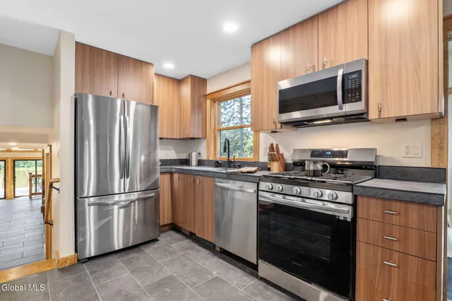 $479,000 | 106 Earles Lane, Gilboa, NY 12076