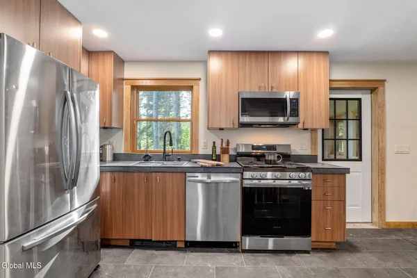 $479,000 | 106 Earles Lane, Gilboa, NY 12076