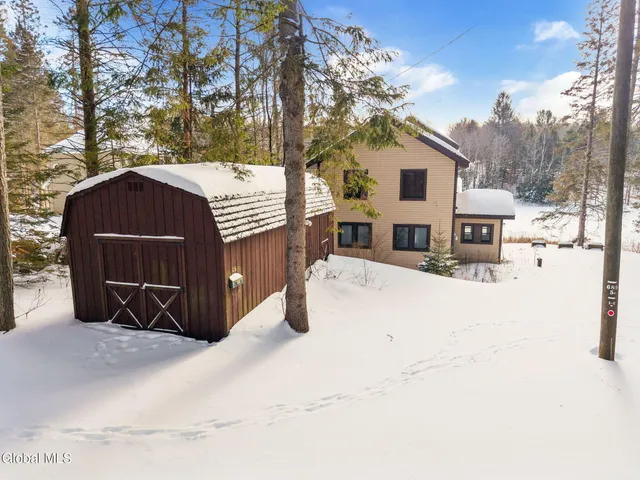 $479,000 | 106 Earles Lane, Gilboa, NY 12076