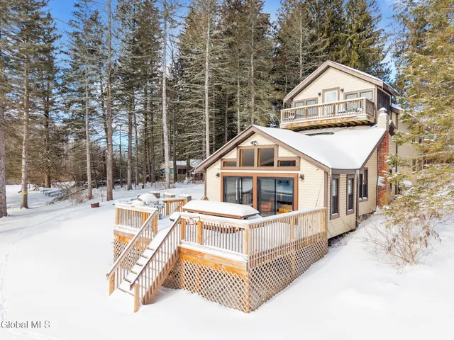 $479,000 | 106 Earles Lane, Gilboa, NY 12076