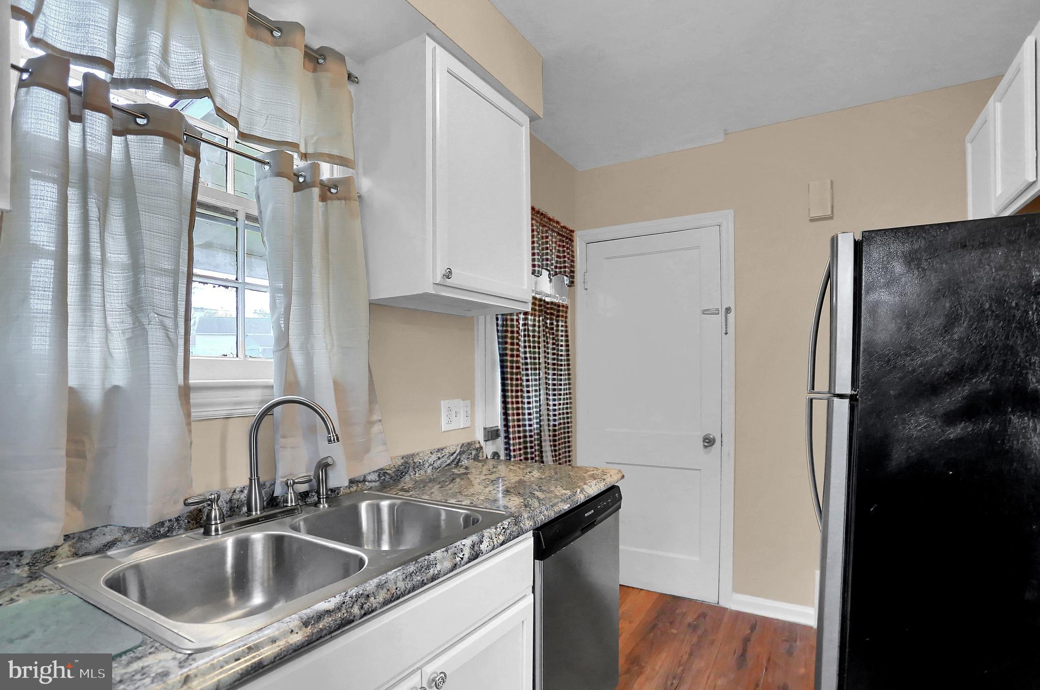 1109 Fairview Road Hagerstown, MD 21742 - Photo 7 of 16 Gallery Image 7