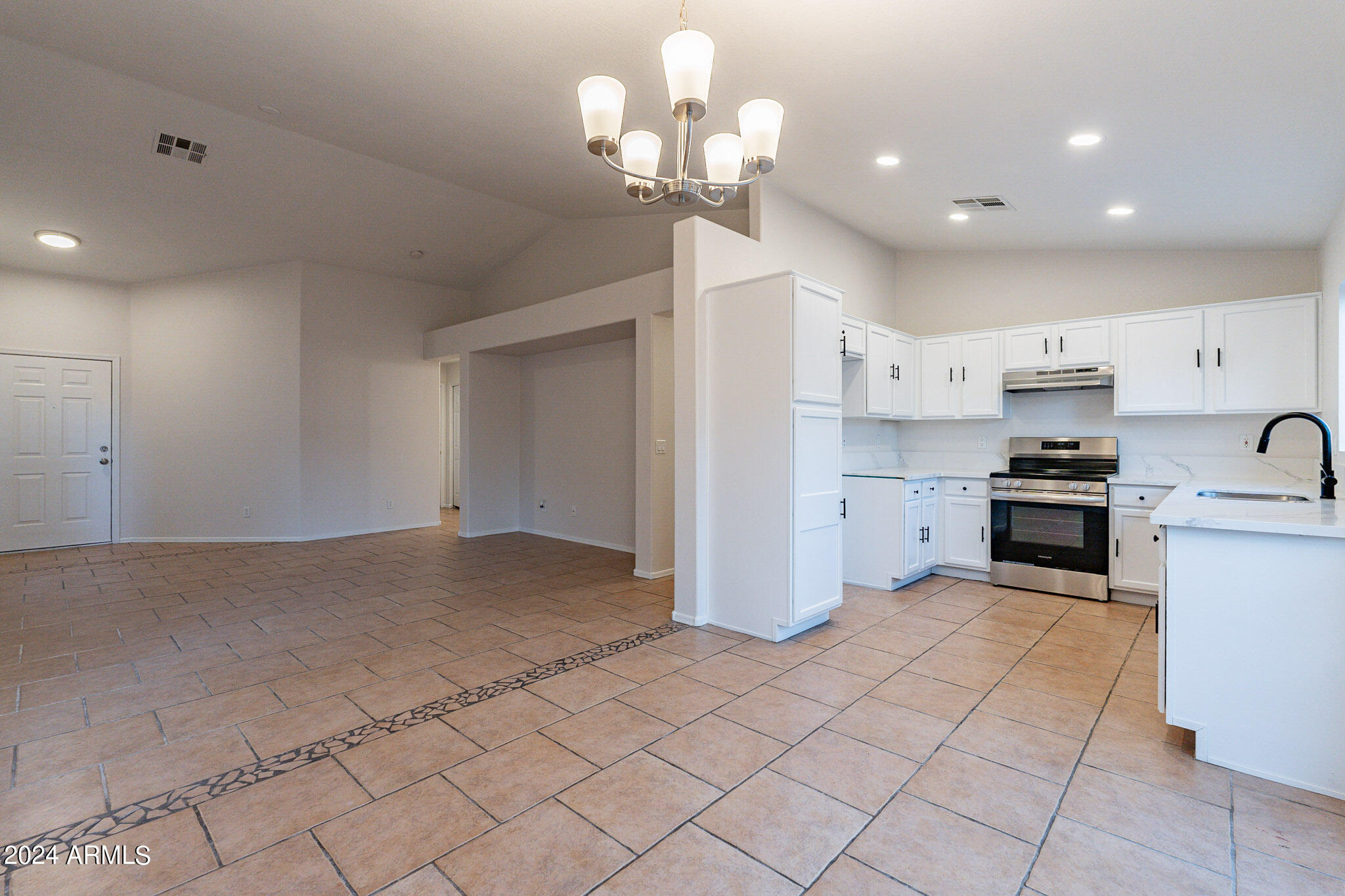10441 West Granada Road Avondale, AZ 85392 - Photo 9 of 29 Granada-10