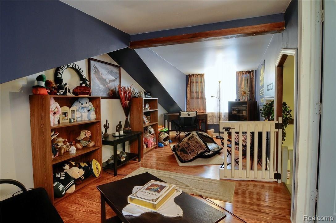 1379 Bone Road Fenton, MI 48430 - Photo 17 of 23 4th_Bedroom.jpg