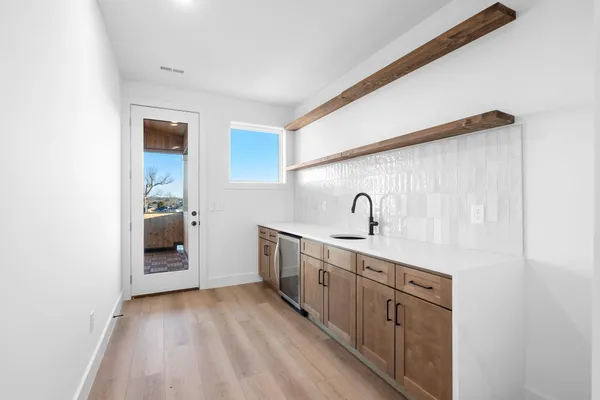 $5,000 | 206 A Perlen Drive, Unit A, Nashville, TN 37206