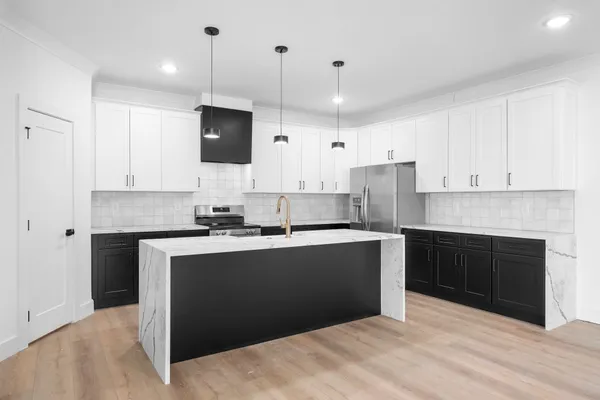 $5,000 | 206 A Perlen Drive, Unit A, Nashville, TN 37206