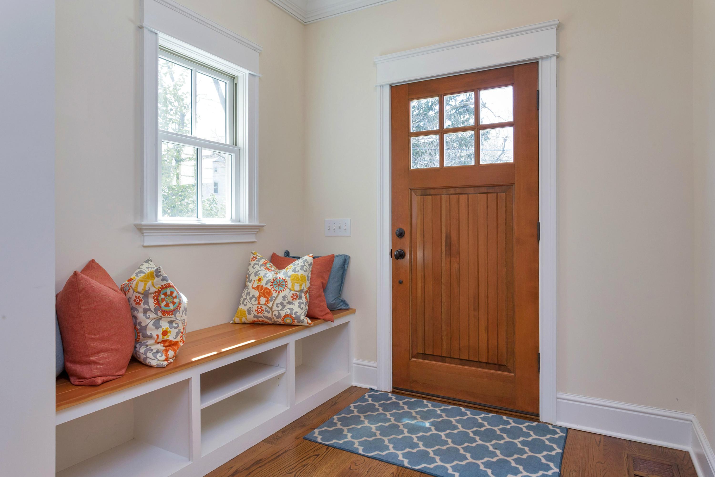 31 Edgewood Road Darien, CT 06820 - Photo 2 of 25 a living room with furniture and window