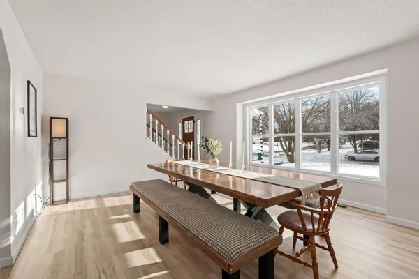 $585,000 | 1636 Thornhill Lane, Woodbury, MN 55125