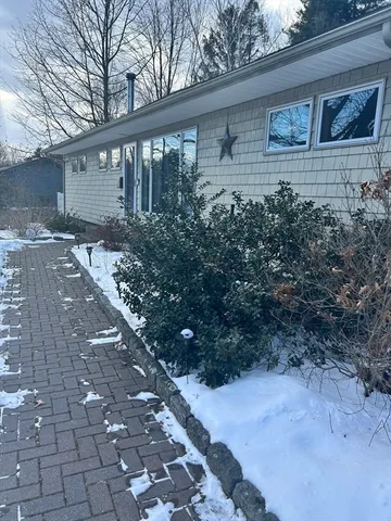 $324,900 | 552 Dwight Road, Springfield, MA 01108