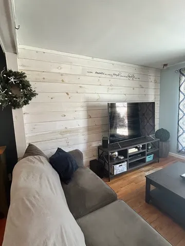 $324,900 | 552 Dwight Road, Springfield, MA 01108