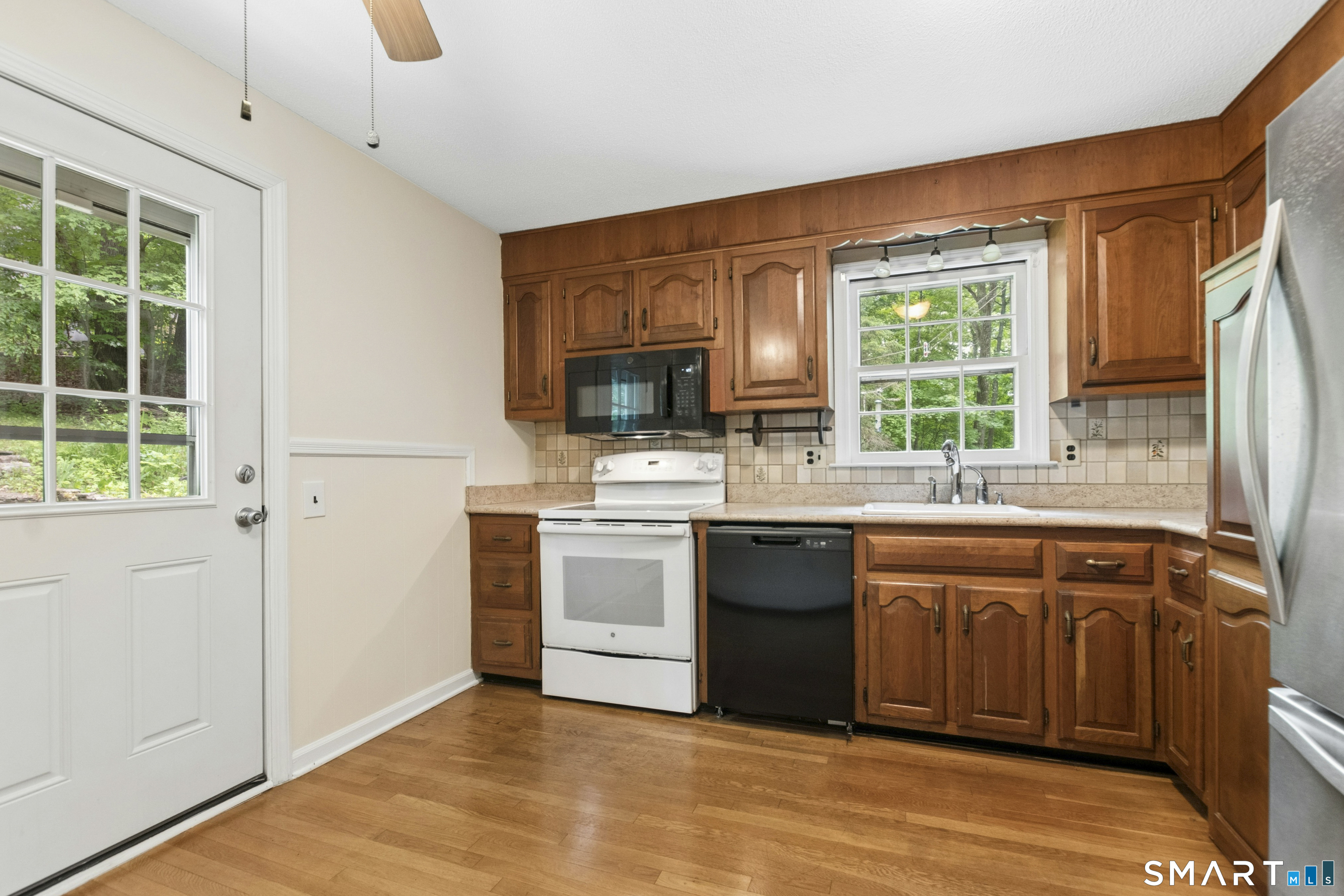 38 Longview Drive Ridgefield, CT 06877 - Photo 13 of 25
