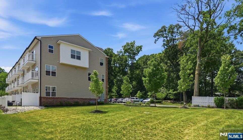 107 Abbe Road Little Falls, NJ 07424 - Photo 24 of 24