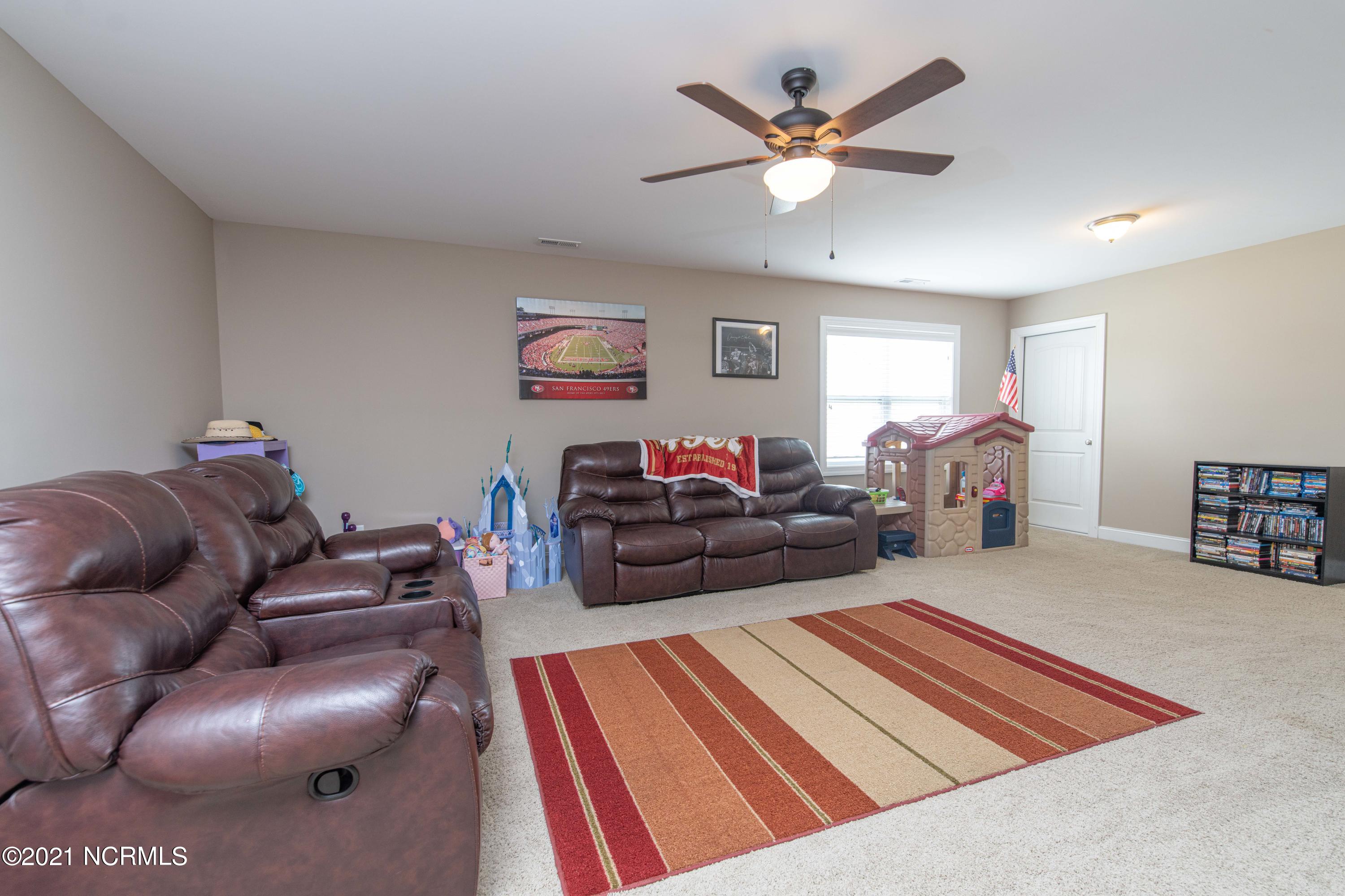 303 Catamaran Road Swansboro, NC 28584 - Photo 21 of 23 untitled-03763