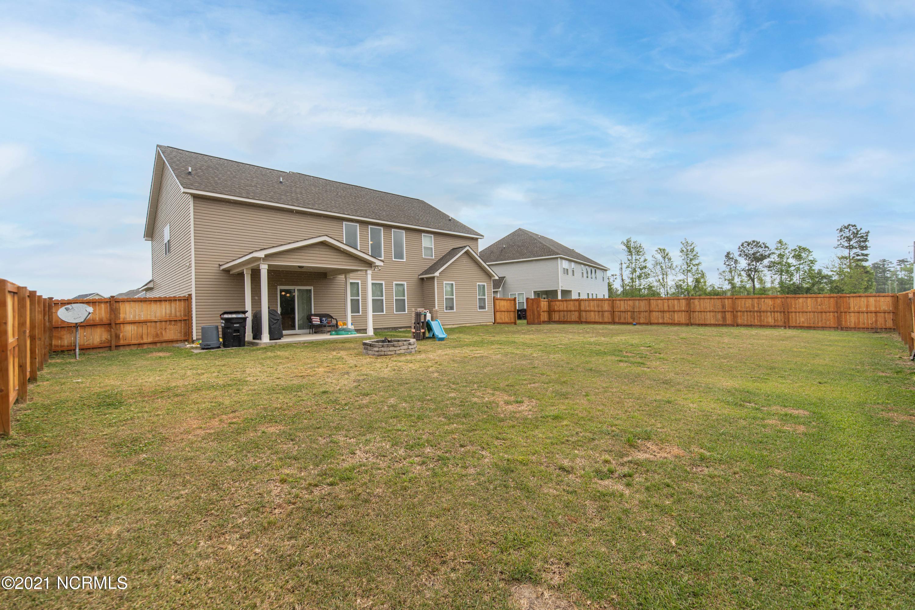 303 Catamaran Road Swansboro, NC 28584 - Photo 22 of 23 untitled-03809-Edit
