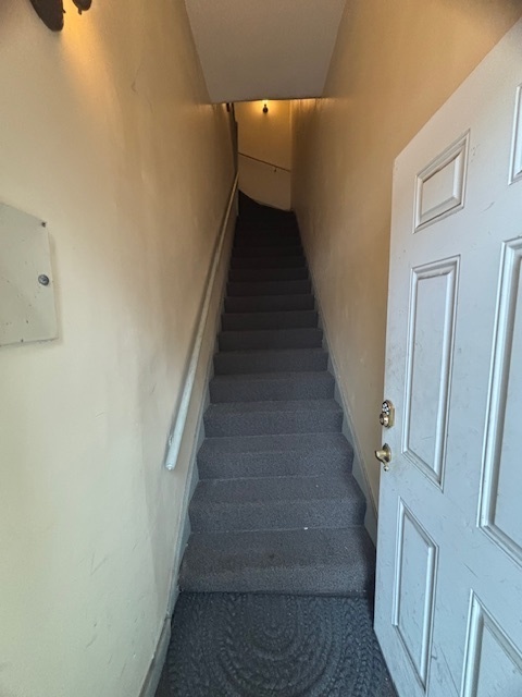 3477 North Clark Street, Unit 2 Chicago, IL 60657 - Photo 9 of 13 a view of entryway