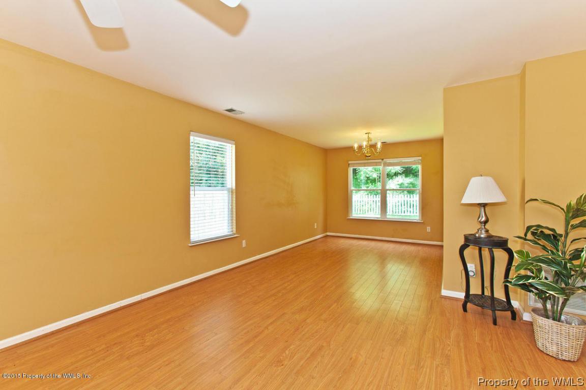 121 Low Ridge Road Williamsburg, VA 23185 - Photo 4 of 23 Gallery Image 4