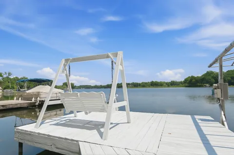 $925,000 | W288N8060 Park Drive, Merton, WI 53029