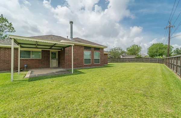 $2,100 | 11102 Sage Linda Lane, Houston, TX 77089