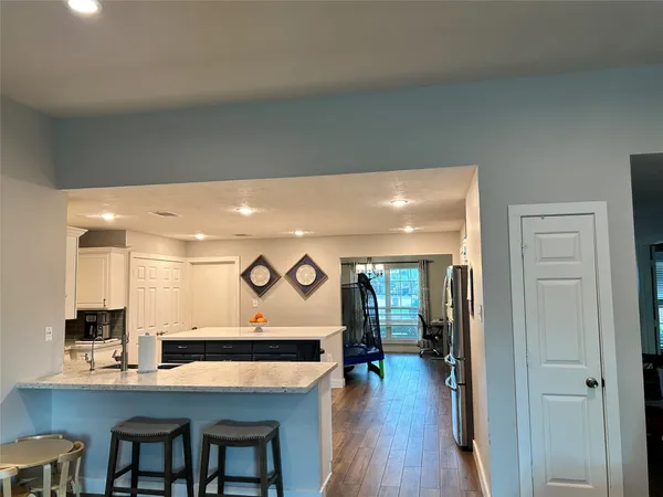 $2,100 | 11102 Sage Linda Lane, Houston, TX 77089