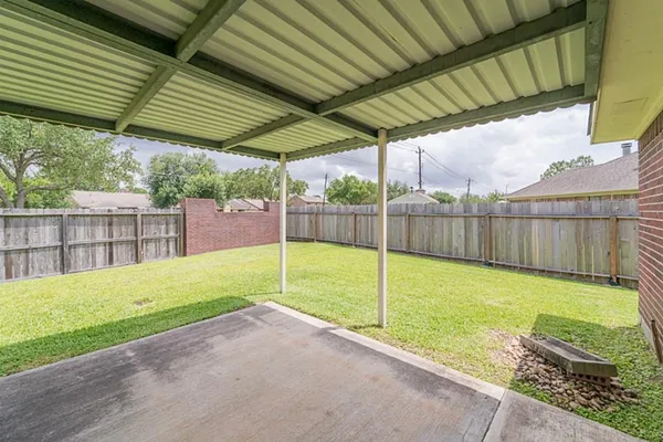 $2,100 | 11102 Sage Linda Lane, Houston, TX 77089