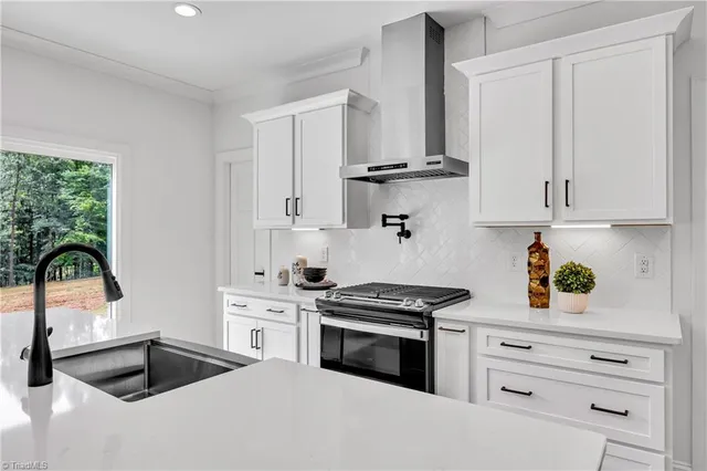 7112 Woodfield Heights Drive, Stokesdale, NC 27357