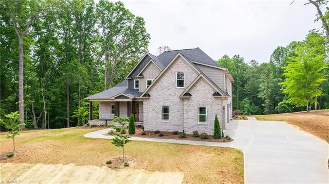 $819,000 | 7112 Woodfield Heights Drive, Stokesdale, NC 27357