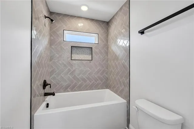 $819,000 | 7112 Woodfield Heights Drive, Stokesdale, NC 27357