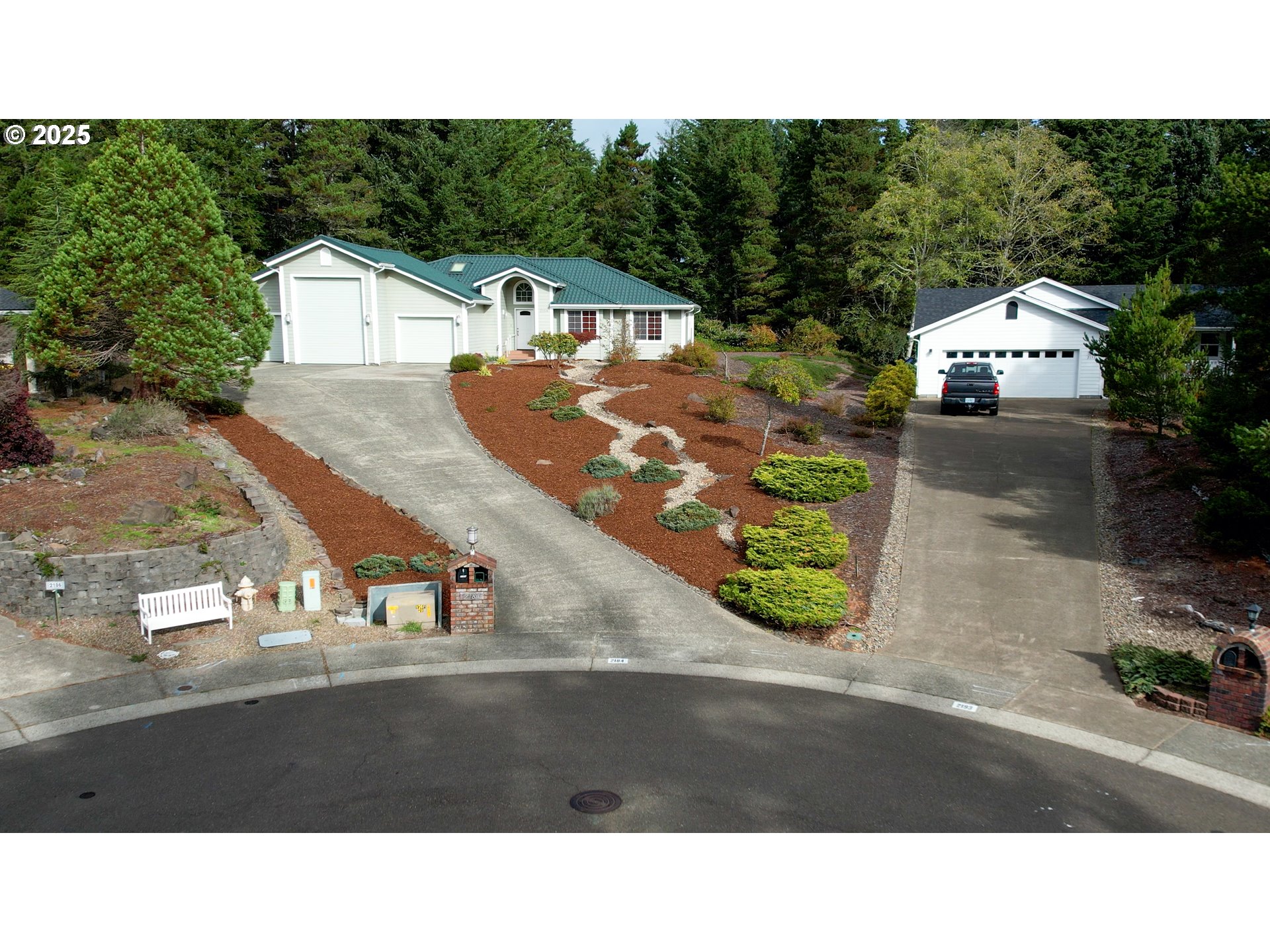 2184 13th Street Florence, OR 97439 - Photo 9 of 44