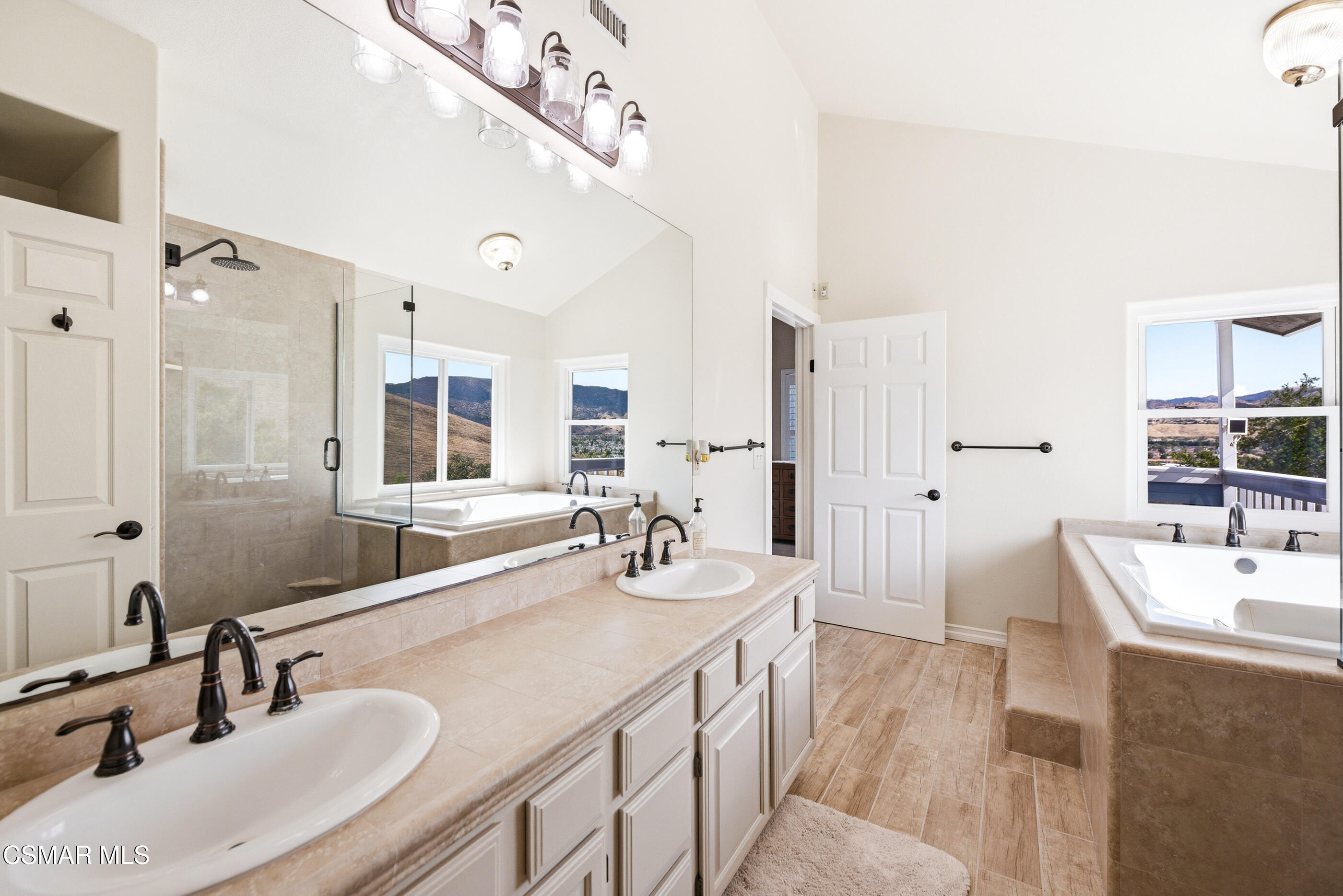 1314 Gonzales Road Simi Valley, CA 93063 - Photo 34 of 90 1314 Gonzales Rd Simi Valley-39