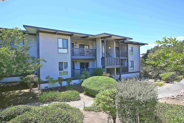 $499,950 | 19100 Crest Avenue, Unit 23, Castro Valley, CA 94546