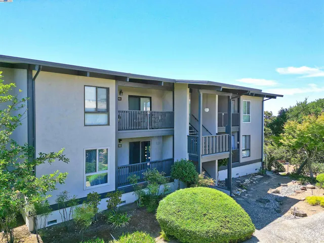 $499,950 | 19100 Crest Avenue, Unit 23, Castro Valley, CA 94546
