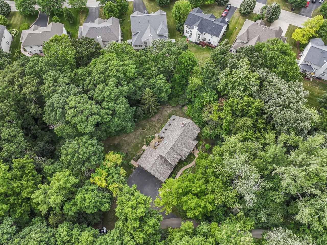 31W139 Rohrssen Road Hoffman Estates, IL 60192 - Photo 50 of 51 an aerial view of a house with a yard