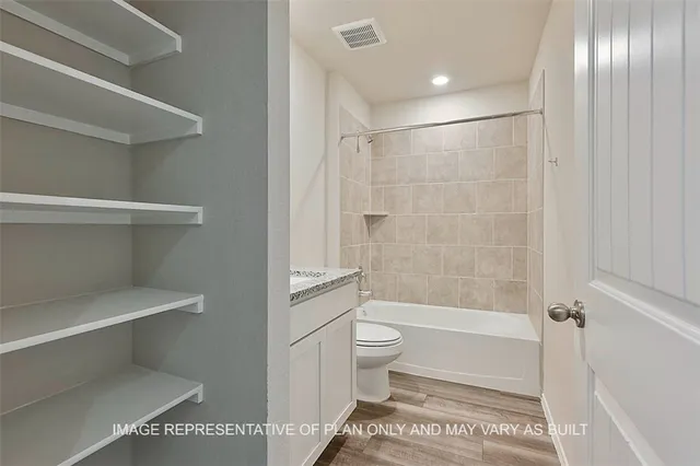 $320,530 | 1724 San Jacinto Drive, Brenham, TX 77833