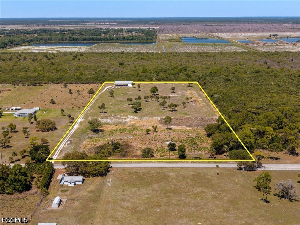 18020 Caloosa Ridge Road Alva, FL 33920 - Photo 3 of 31