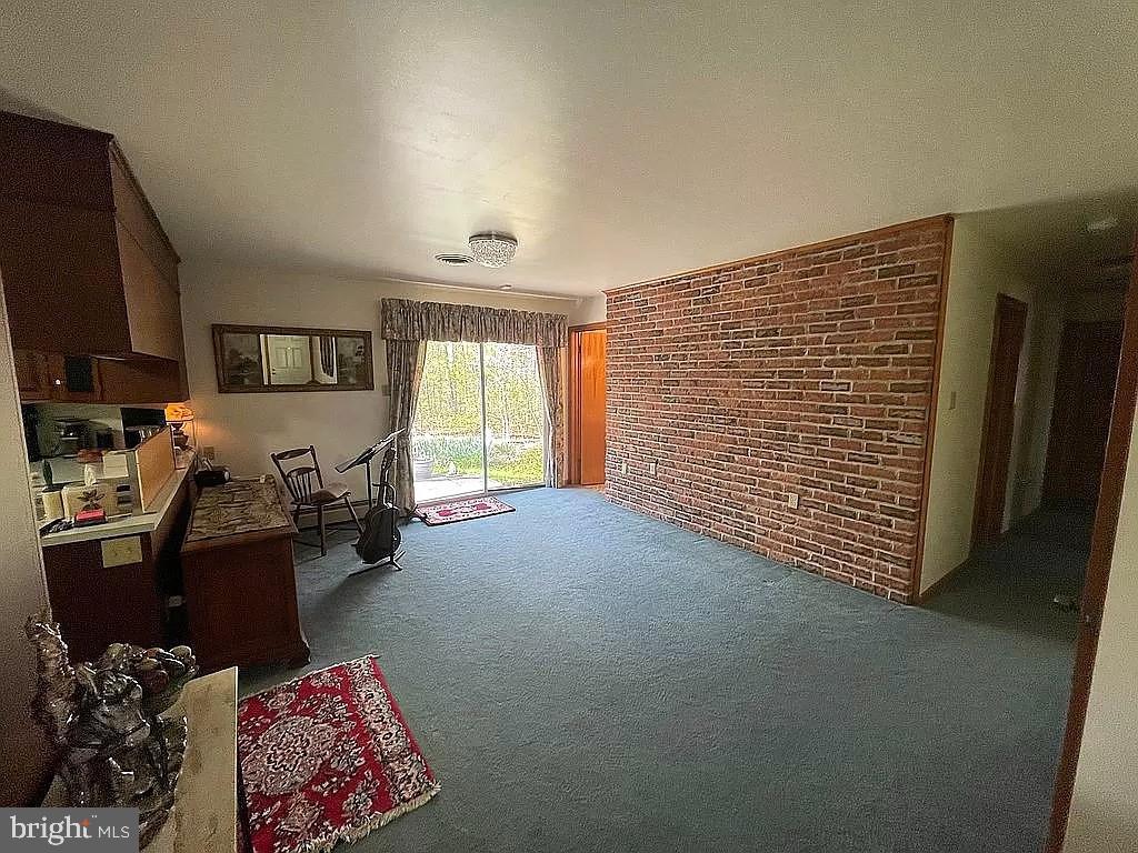 2414 Grade Road Falling Waters, WV 25419 - Photo 6 of 29 Gallery Image 6