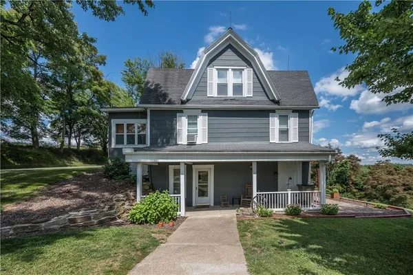 $305,000 | 870 Sugar Run Road, Waynesburg, PA 15370