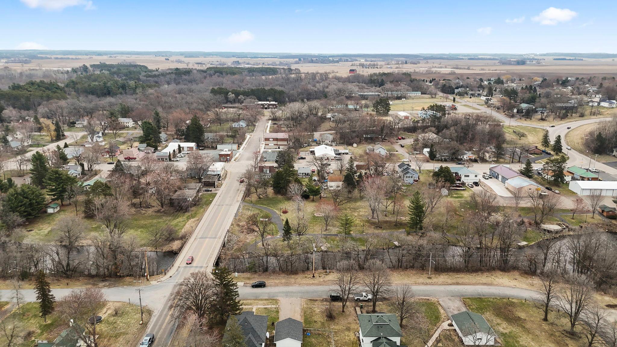 406 Bridge Avenue Star Prairie, WI 54026 - Photo 23 of 25 Gallery Image 23