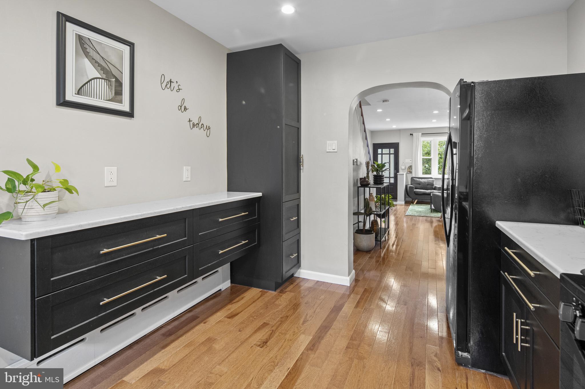 809 Moore Street Philadelphia, PA 19148 - Photo 10 of 21 Kitchen
