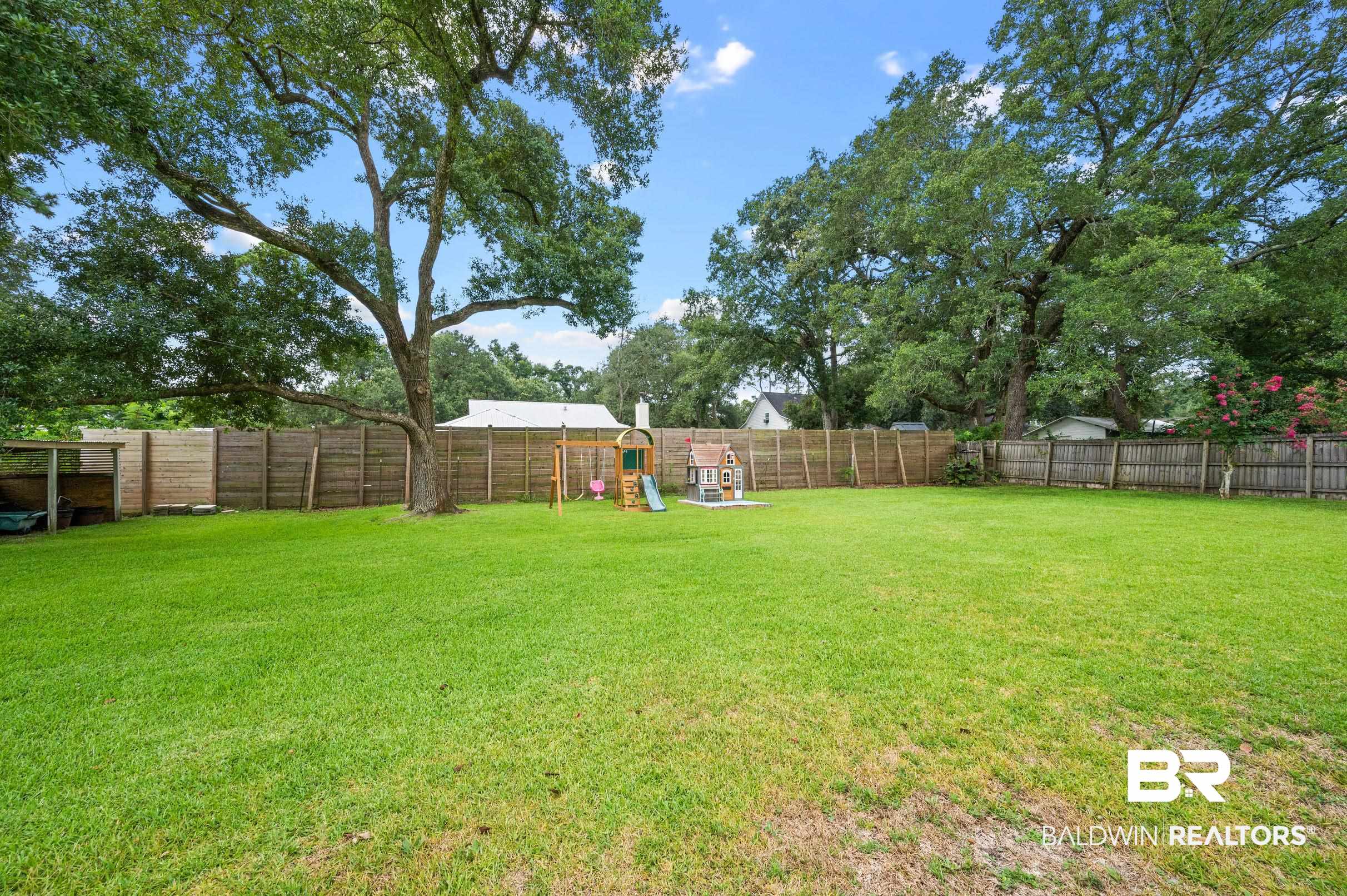 11142 Robin Road Fairhope, AL 36532 - Photo 24 of 31 Gallery Image 24