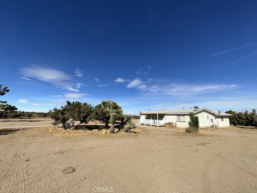 9274 Terrace View Road Phelan, CA 92371 - Photo 5 of 26