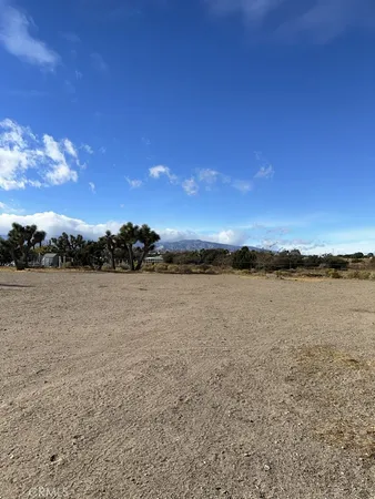 $1,995 | 9274 Terrace View Road, Phelan, CA 92371