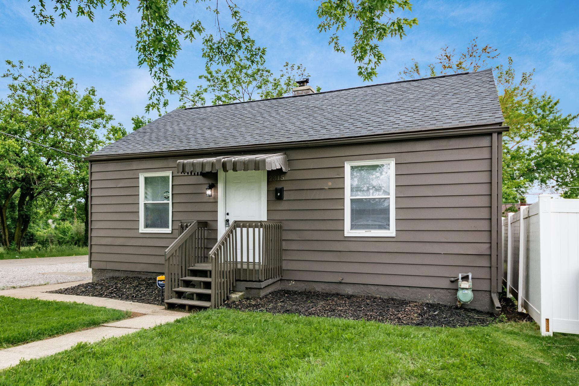 2315 Howey Road Columbus, OH 43211 - Photo 2 of 36 003_ Rd Columbus OH 43211 USA