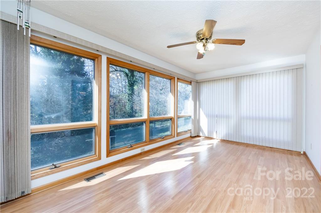 1729 Wesley Road Morganton, NC 28655 - Photo 13 of 28 Gallery Image 13