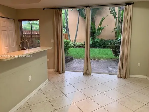 $2,700 | 2307 Anchor Court, Unit 4006, Dania Beach, FL 33312