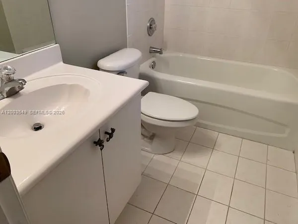 $2,700 | 2307 Anchor Court, Unit 4006, Dania Beach, FL 33312